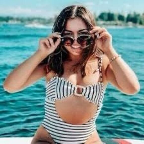Cupshe Black & White Striped Monokini Medium - Picture 1 of 5